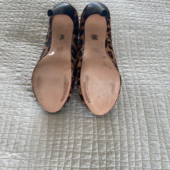Size 8 BCBG MaxAxaria 4 inch open toe heels. - Picture 4 of 7